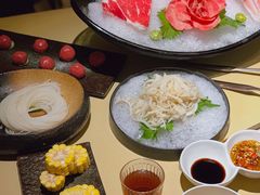 -余欢领鲜火锅(新街口店)