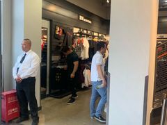 -NIKE上海青浦优选体验店