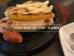 香肠拼盘-BBQ橄榄油炸鸡与啤酒 (三无公园分店)