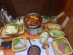 -独食火锅·半米屋台(直营总店)