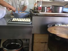 -黄阿姨锅贴大王(万航渡路店)