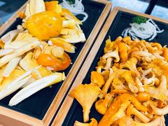 -一朵菌·野生菌探索家火锅(南亚店)