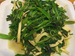 -云河农家乐饭店(福禄缘树山店)