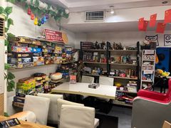 -谐音梗主机电玩·桌游·拼豆·团建轰趴馆(泛海名人店)