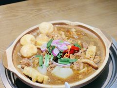 -蔡婶牛腩牛杂煲(长安万科店)