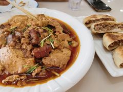-老码头黑皮肘子锅包肉熏酱水饺(文政街店)