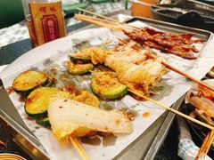 -何妹湿辣牛肉·粤式烧烤砂煲(桂雅路店)