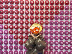 -m豆巧克力世界(上海世茂广场店)