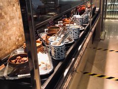 自助取餐区-咖啡苑自助餐厅·中国大饭店