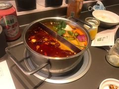 双味锅(鸳鸯锅)-壹小馆.皇城老妈(成都太古里店)
