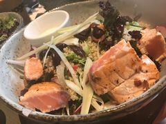 煎三文鱼色拉-Wagas沃歌斯(富力广场店)