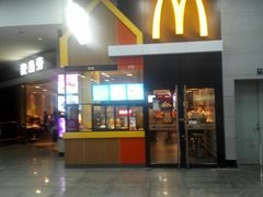 门面-麦当劳(广州新港东路第二分店)