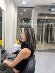 -HAIR HERE造型