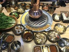 十道正宗韩国小菜-金顺韩式烤肉·网红烤肉店(广利路店)