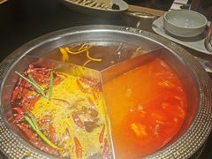 -廖掌柜·重庆鲜货火锅(上海首店)