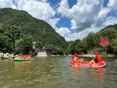 -秦岭峡谷漂流景区