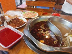 -成都玉林串串香火锅(三八店)