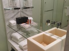 -上海滴水湖皇冠假日酒店
