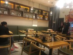 大堂-聚串门儿·东北烧烤(信义坊店)