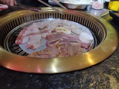 -烤路里·韩国品质自助烤肉(石路天虹4号店)