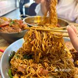 菜品都是柜台直接拿就行！种类丰富，肥肠，毛肚