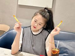 -必胜客(港汇店)