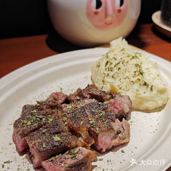 理小肉·牛排食堂(施家园店)