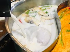 -樾餐厅泰式海鲜火锅(民歌湖店)