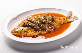 Braised Wuchang Fish with Sea Cucumber