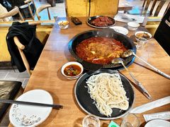 -小志家.野生菌鲜切牦牛肉牛杂火锅