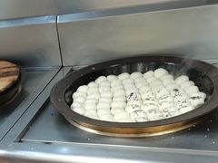 -小杨生煎(金山百联购物中心3楼店)