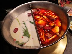 -湊湊火锅·茶憩(新中关购物中心店)
