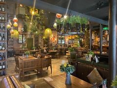 -临界音乐酒馆·小龙虾·江湖菜(华熙LIVE·鱼洞店)
