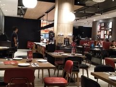 大堂-必胜客(新中纬店)