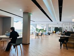 -上海宝信宝马4S店