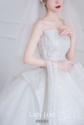 -Lady  Jane高端婚纱礼服馆