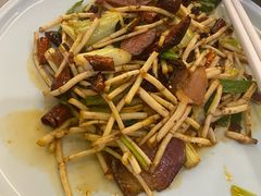 折耳根炒腊肉-贵州大厦贵州厅