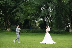 -黑马婚纱摄影
