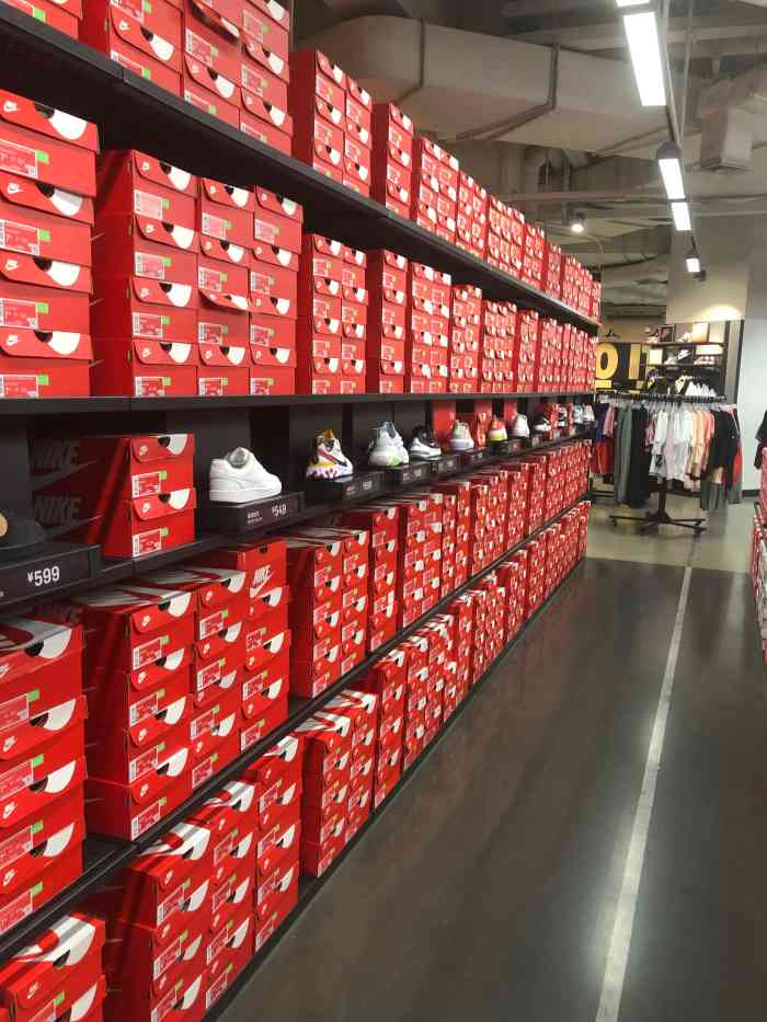 耐克nike(天河城百货店)-"奥体优托里面的nike 应该是特卖场吧 .