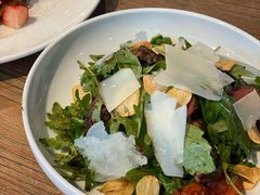 -ROAST coffee & eatery