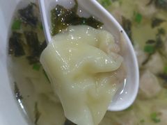 鲜肉小馄饨-潘国仙耳光馄饨(黄家阙路店)