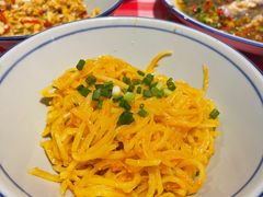 蟹黄咸蛋土豆丝-荆九爷爆炒桥头三嫩(浙大店)