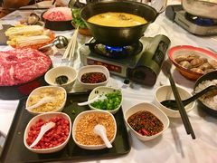 -鲜入围煮花胶鸡海鲜火锅