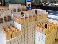 -Dough&Joe团憩(瑞虹天地月亮湾店)