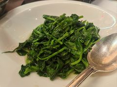 五粮液炒豆苗-北京四季酒店·采逸轩