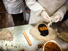 乌饭包老油条肉松卤蛋-芳婆糕团店(王府大街店)