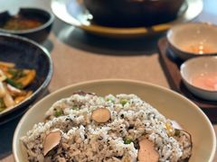 黑松露酱炒饭-半山腰·云南菜(侨福芳草地店)