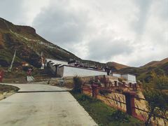 -比如骷髅墙景区