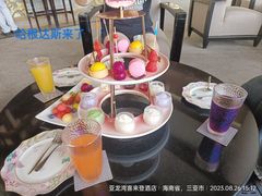 -亚龙湾喜来登·美景台大堂吧