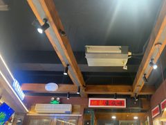 -巴卤社老火锅(财富店)